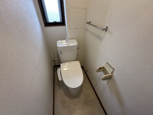 温水洗浄便座付きです