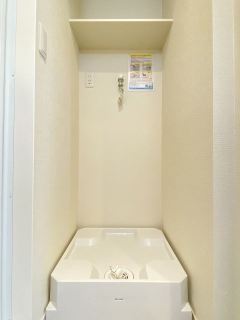 室内洗濯機置場付きです。