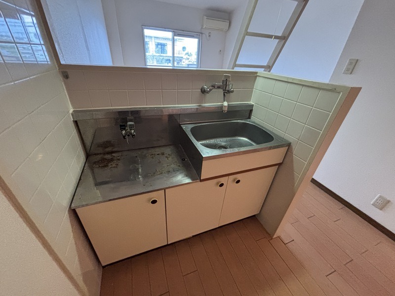 こちらでお料理をお楽しみ下さい