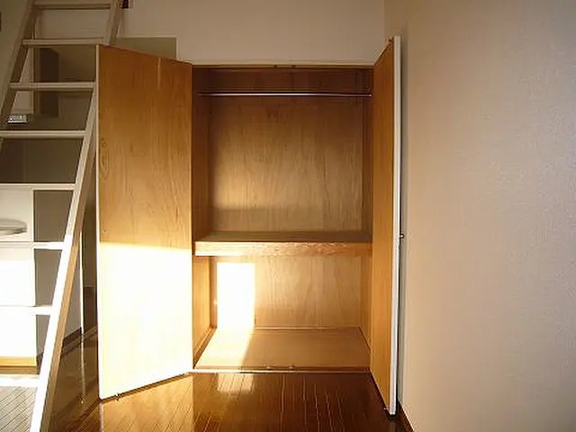 洋服も沢山収納できますね