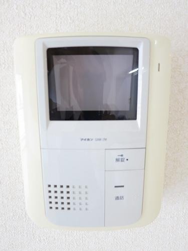 モニター付きインターホンで安心です