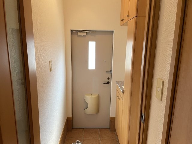 明るい玄関です