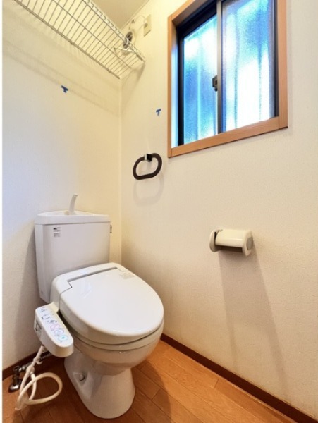 清潔感のあるトイレです。