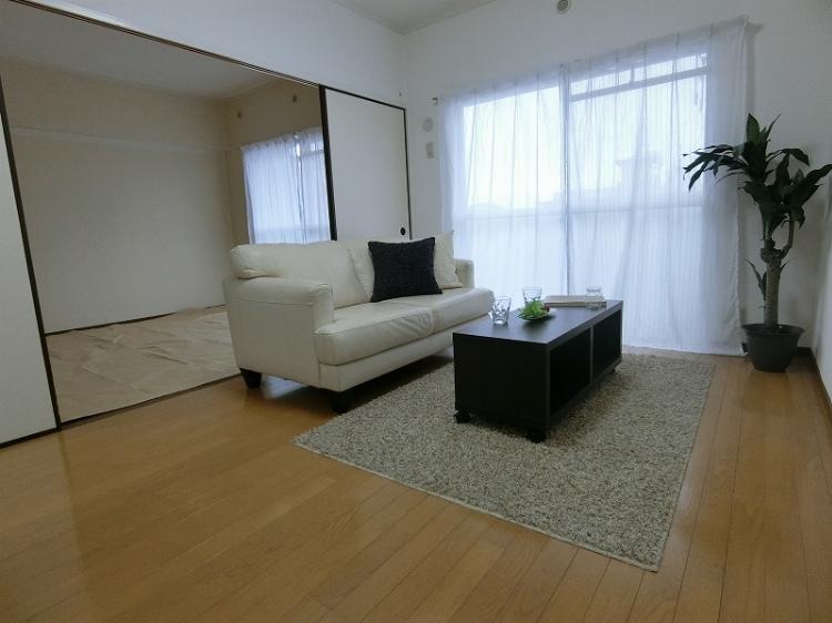 広々6帖の洋室です！