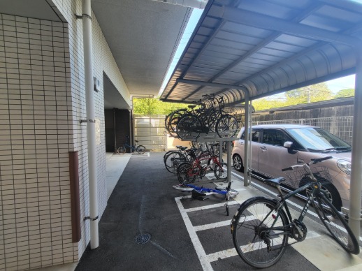 屋根付き駐輪スペース