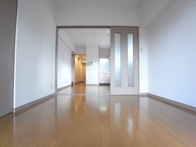 寝室にぴったりの洋室