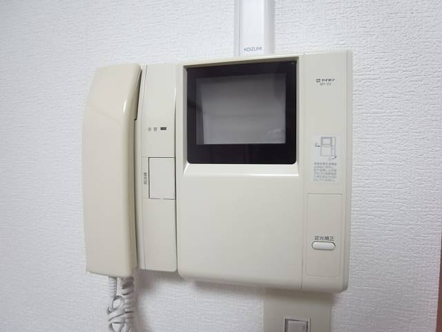 女性の方の安心のモニターホン