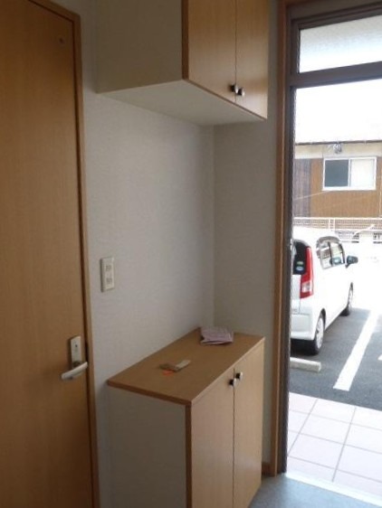 玄関収納もばっちりです。