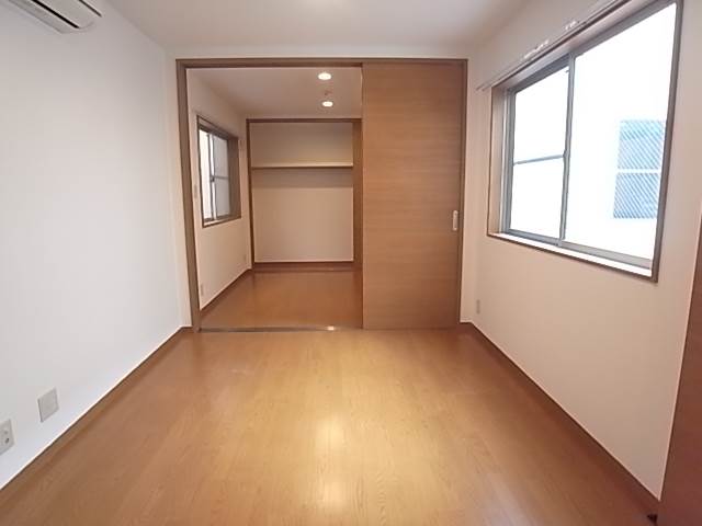 どの用途にも使えそうなお部屋ですね。