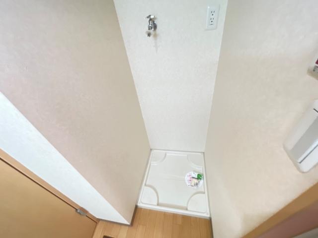 もちろん室内洗濯機置き場付きです。