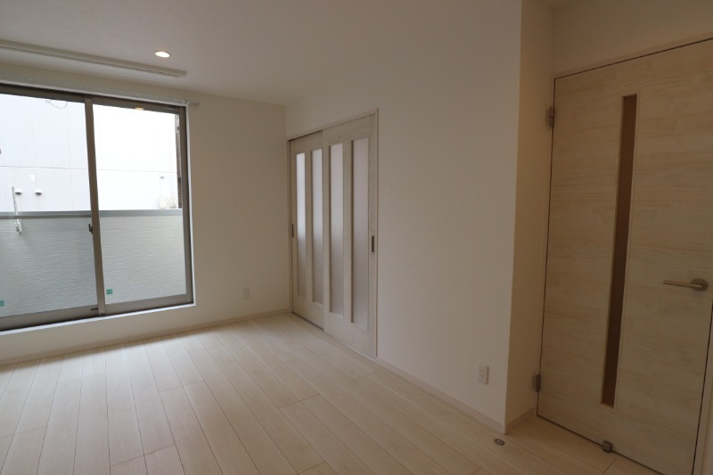 白基調でオシャレなお部屋です。