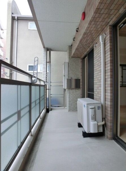 天気の良い日の洗濯物はこちらへ