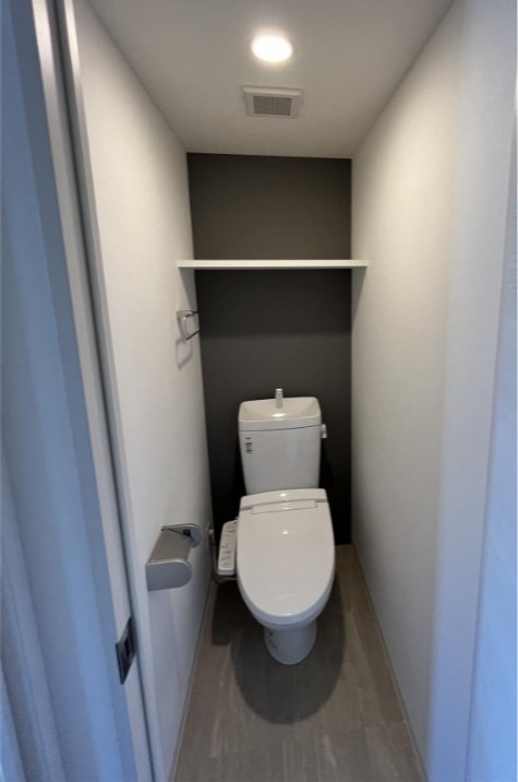 清潔感のあるトイレですね