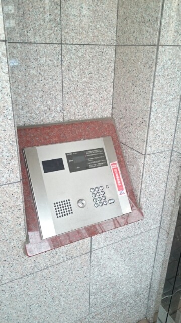 オートロック付きで安心です。