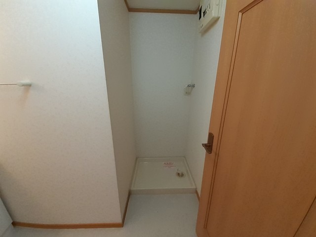 室内洗濯機置場付きです。