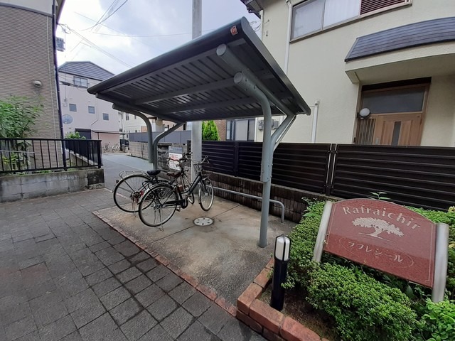 駐輪所もあります。
