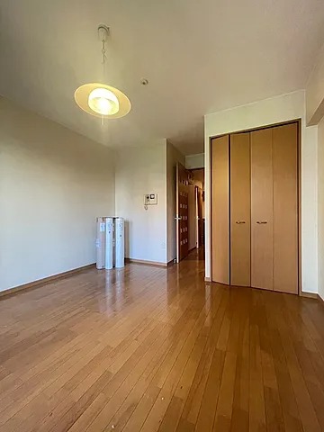 8帖のお部屋です