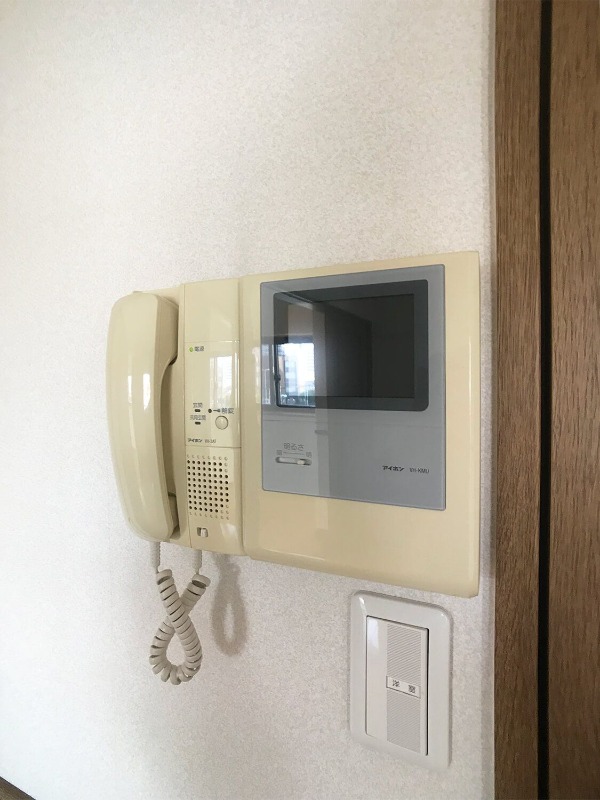 モニタ付きで来客時も安心