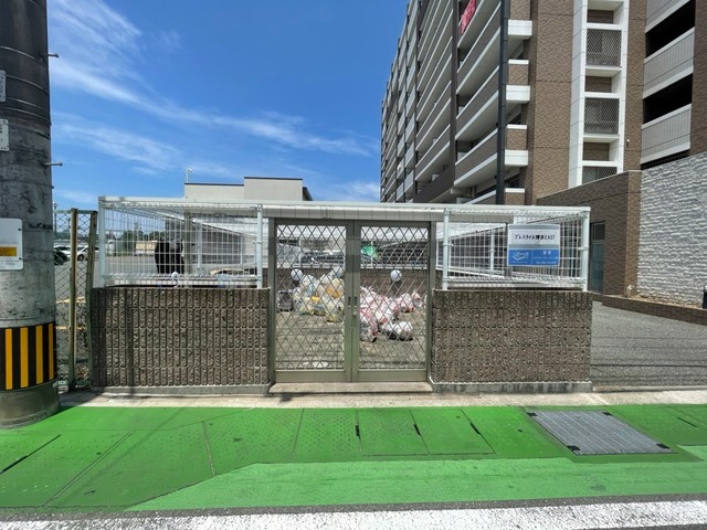 ゴミ置き場はこちら