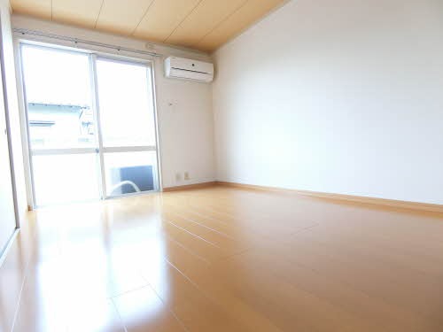 こちら寝室にいかがでしょうか。