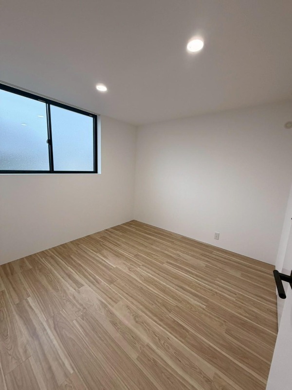 仕事部屋にいかがでしょうか