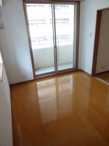 寝室にぴったりの洋室です