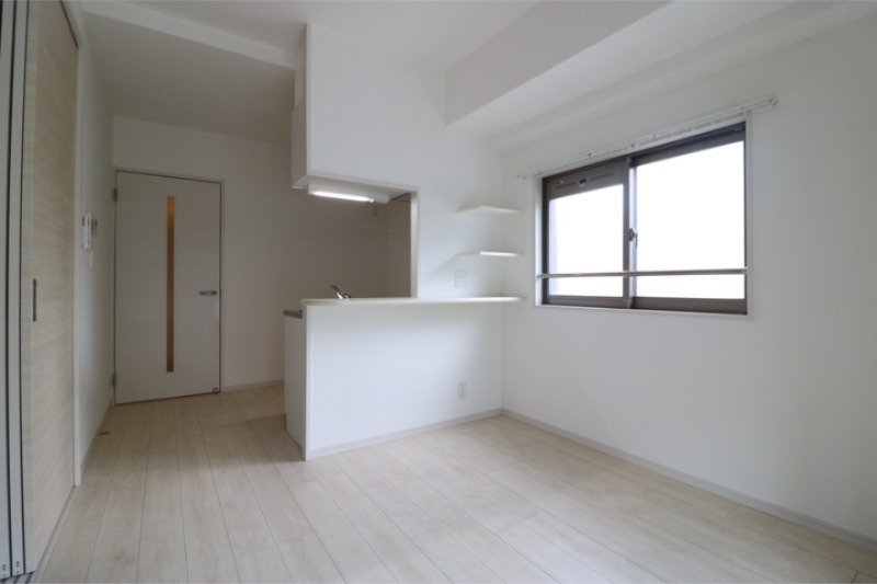 2面採光の明るいお部屋です。
