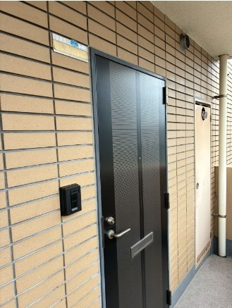 玄関はこのようになっております。
