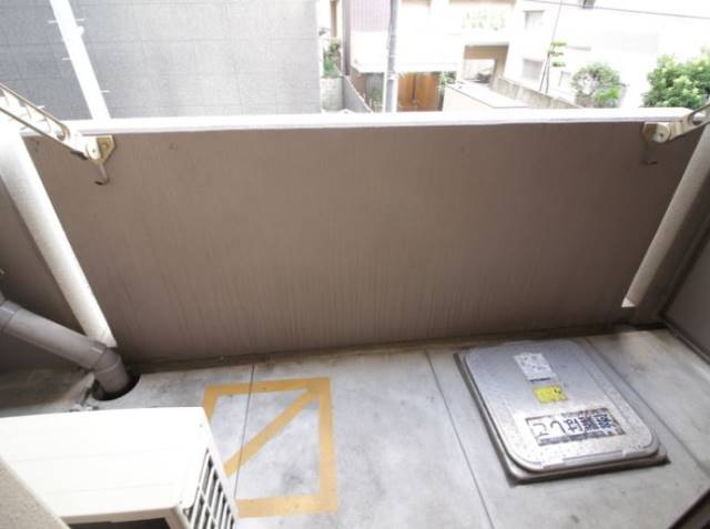 洗濯物はこちらへどうぞ。