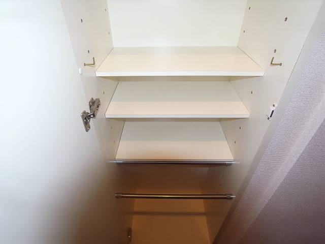 お靴はこちらへ