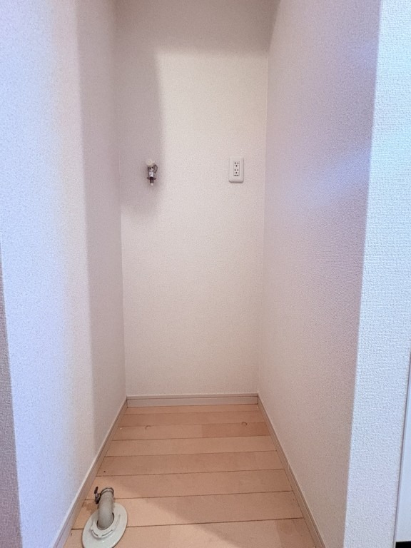 室内洗濯機置場完備。