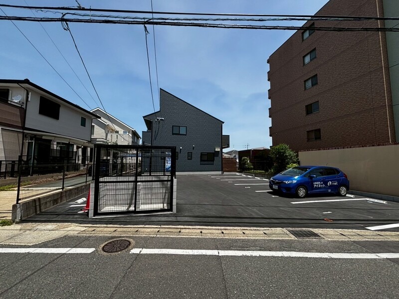 駐車場も空きがございます。