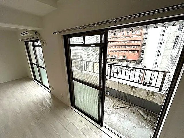 天気のよい日の洗濯物はこちらで