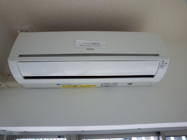 エアコン付きで一年中快適に過ごせます。