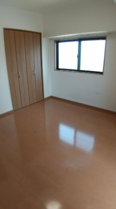 家具の配置がしやすいお部屋です