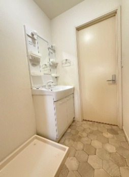 外出前の身だしなみチェックはこちらでどうぞ！