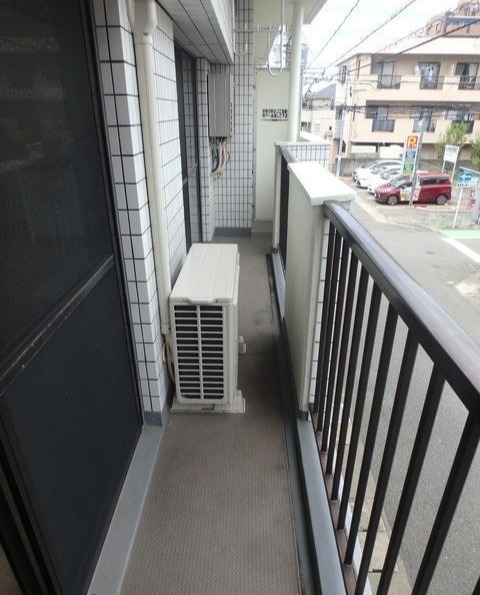 晴れた日はこちらで洗濯物を干せます