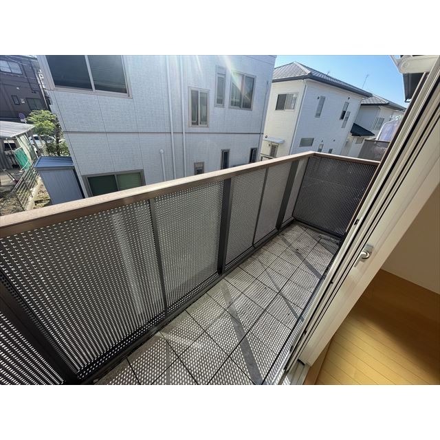 天気のいい日はこちらで洗濯物を干せます