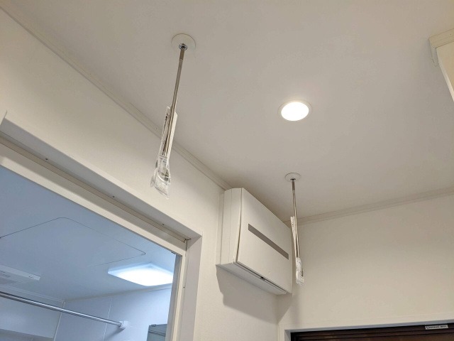 室内にも干せます。