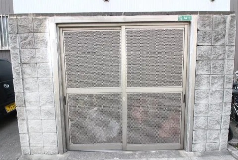 敷地内ゴミ置き場あります