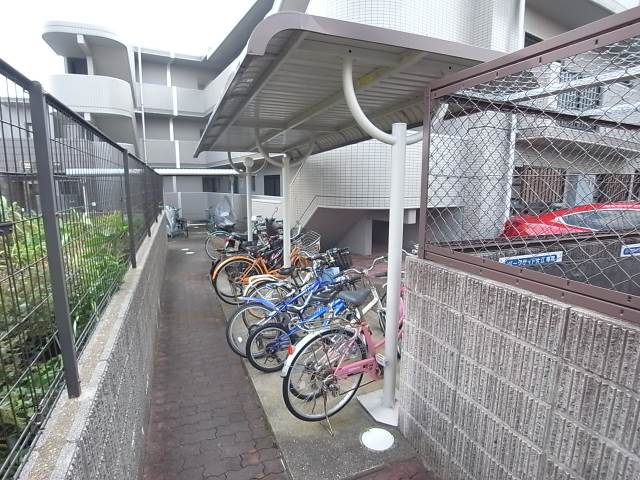 駐輪場完備です
