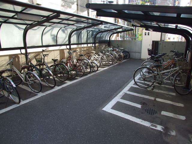 駐輪場あります