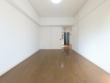 こちら寝室にいかがでしょうか。