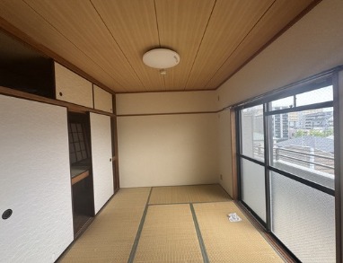 こちら寝室にいかがでしょうか。
