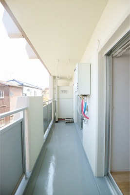 晴れた日はこちらで洗濯物を干せます