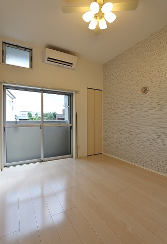 白基調の落ち着くお部屋です。。