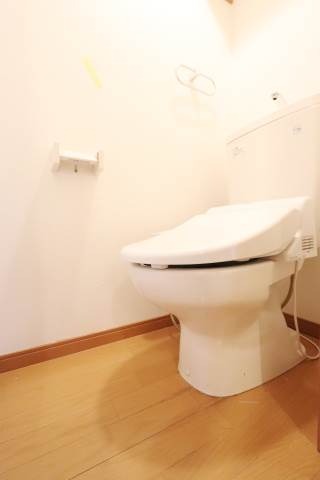 温水洗浄便座付きです
