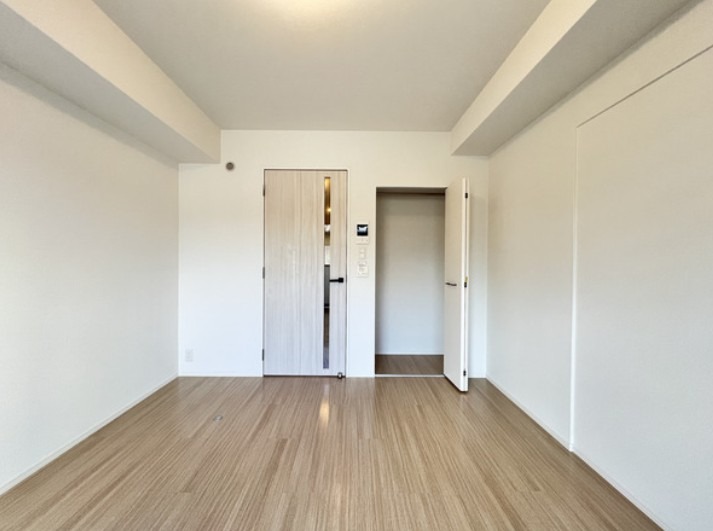 家具の配置がしやすいお部屋です