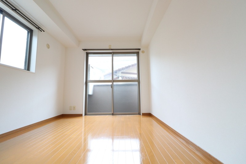 明るいお部屋ですね