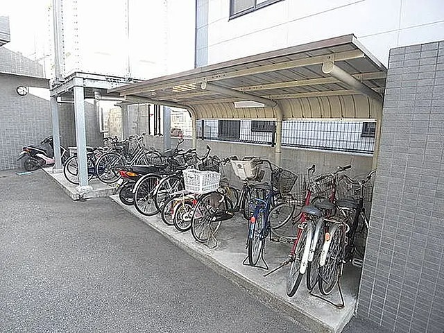 敷地内に駐輪場がございます